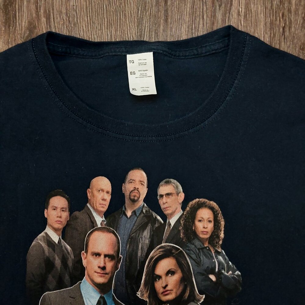 Law & Order: SVU Original Cast Blue T-Shirt – Size XL, Classic TV Show Apparel - Picture 2 of 2